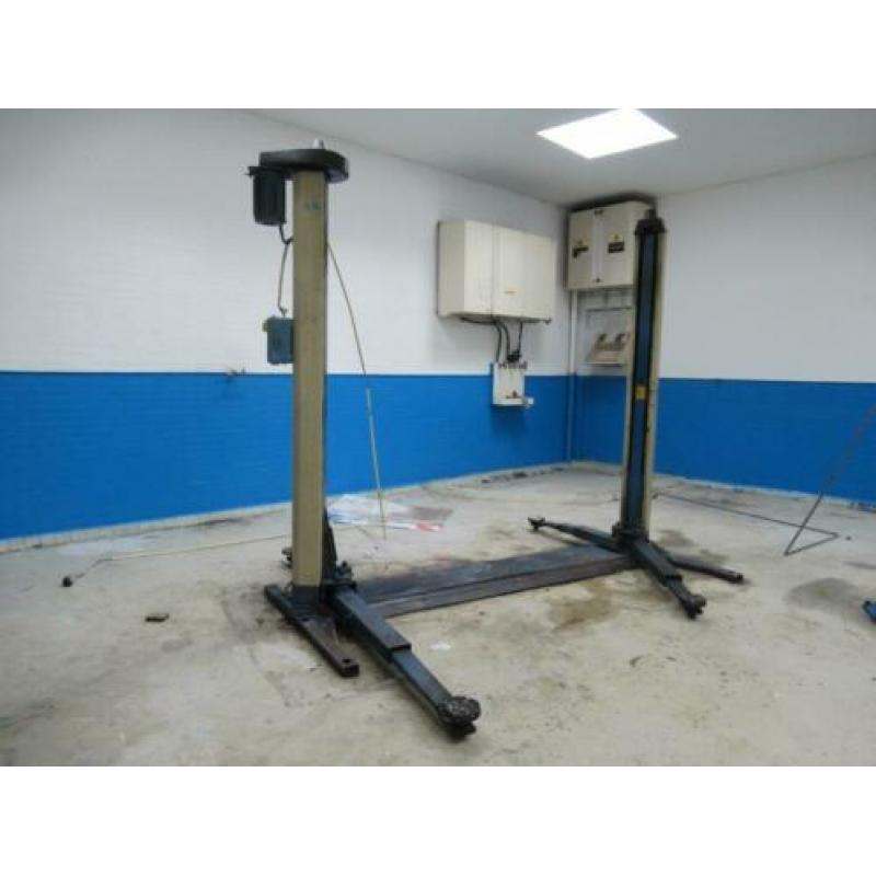 Autec hefbrug 2500 kg hefvermogen