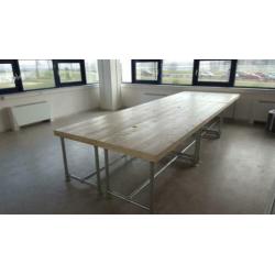 Vergadertafel / kantoortafel / winkelinrichting / bureau....