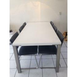 Eettafel 1.80 cm met 6 stoelen