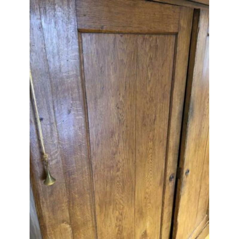 Authentieke brocante kast