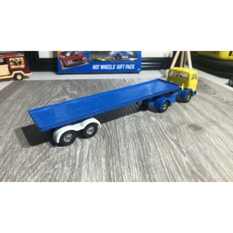 Mercedes truck corgi major toys 1/50 VAVB