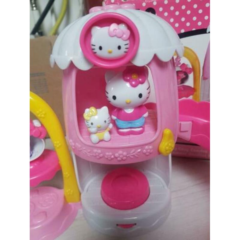 speelgoed huis peuter kleuter meisje hello Kitty hondjes