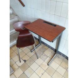 Vintage lessenaar schooltafeltje retro schoolstoel tafeltje