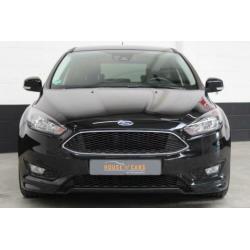 Ford Focus 1.5 182pk ST-Line EXT. |parkeersensoren|stuurwiel