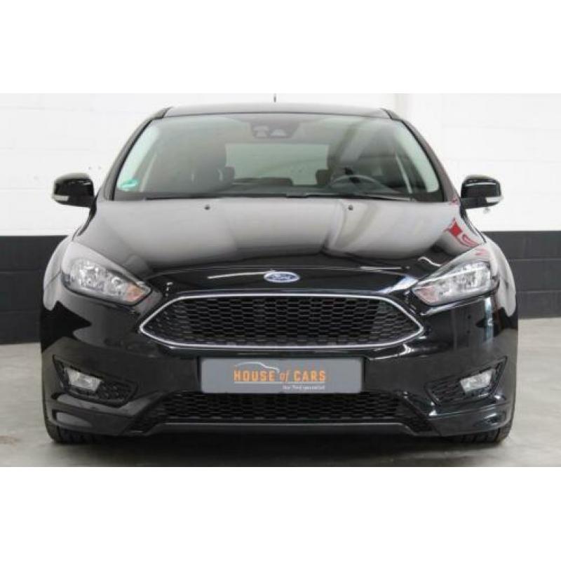 Ford Focus 1.5 182pk ST-Line EXT. |parkeersensoren|stuurwiel