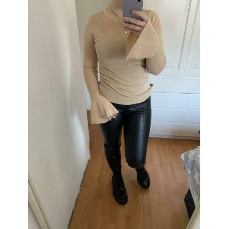 H&M top met flare mouwen camel kleur bruin maat s!