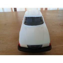 Stahlberg Saab 900 turbo plastik wit 1:20 1982