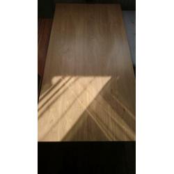 Mooi salontafel.