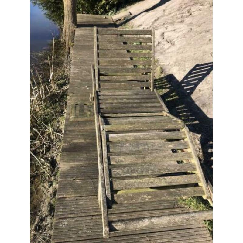 Ligbed hout verstelbaar met tafeltje opknapper