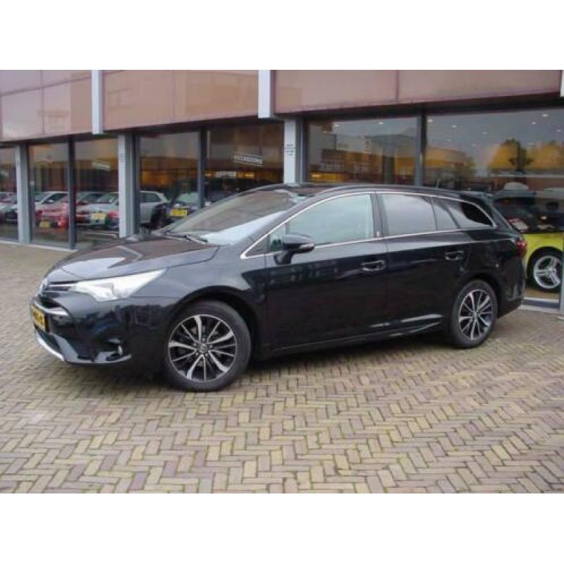 Toyota Avensis Touring Sports 1.8 VVT-i Dynamic Automaat