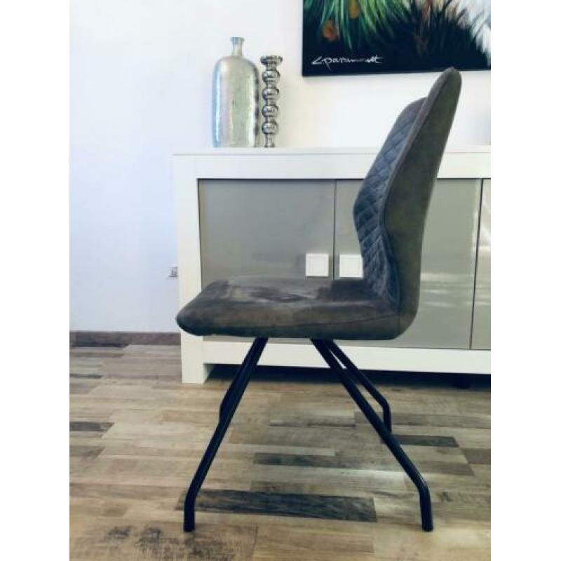 4 stoelen Eric Kuster industrieel Nieuwstaat!