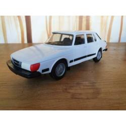 Stahlberg Saab 900 turbo plastik wit 1:20 1982