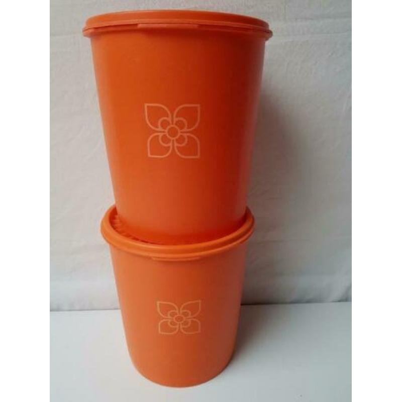 055) Bus met sterdeksel; 19 cm hoog; en meer Tupperware