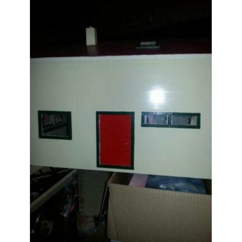 groot poppenhuis met verlichting vintage
