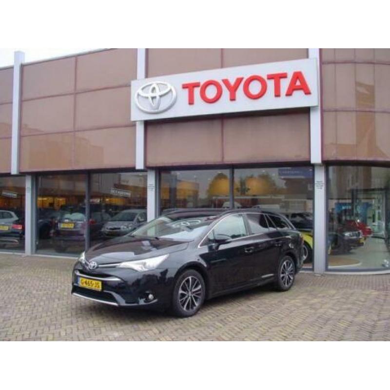 Toyota Avensis Touring Sports 1.8 VVT-i Dynamic Automaat