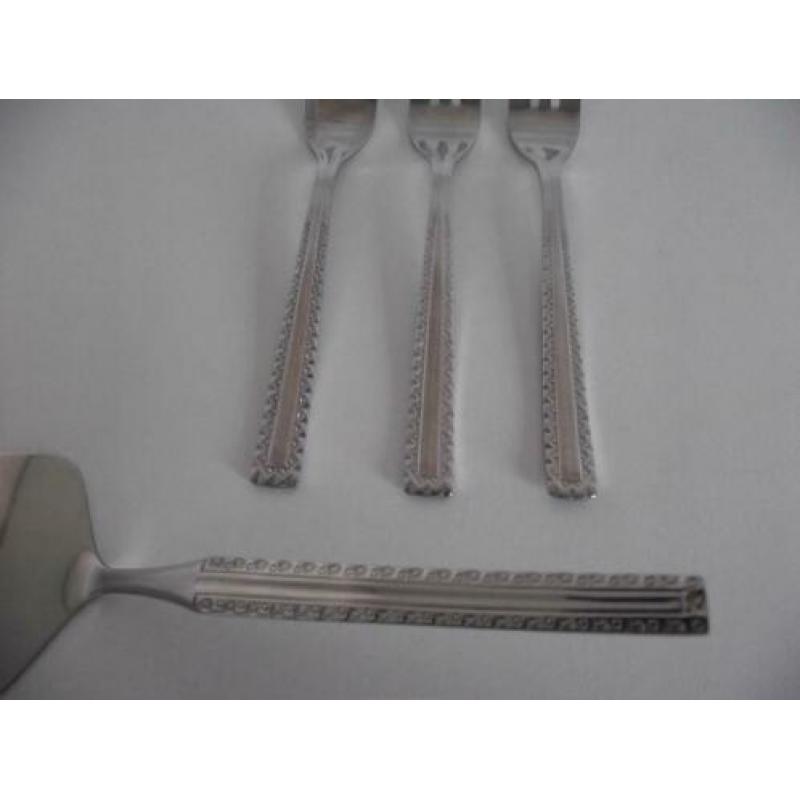 Te koop 3 st SBS Solingen RVS 18/10 gebak vorkjes: 13,5 cm
