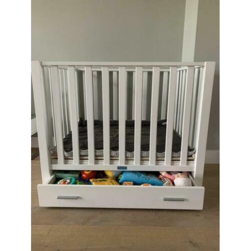 Bopita box met lade en Koeka boxkleed