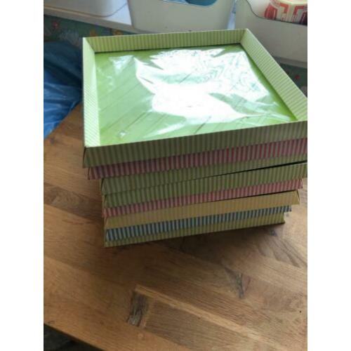 Opberg dozen voor vintage Barbie kleding