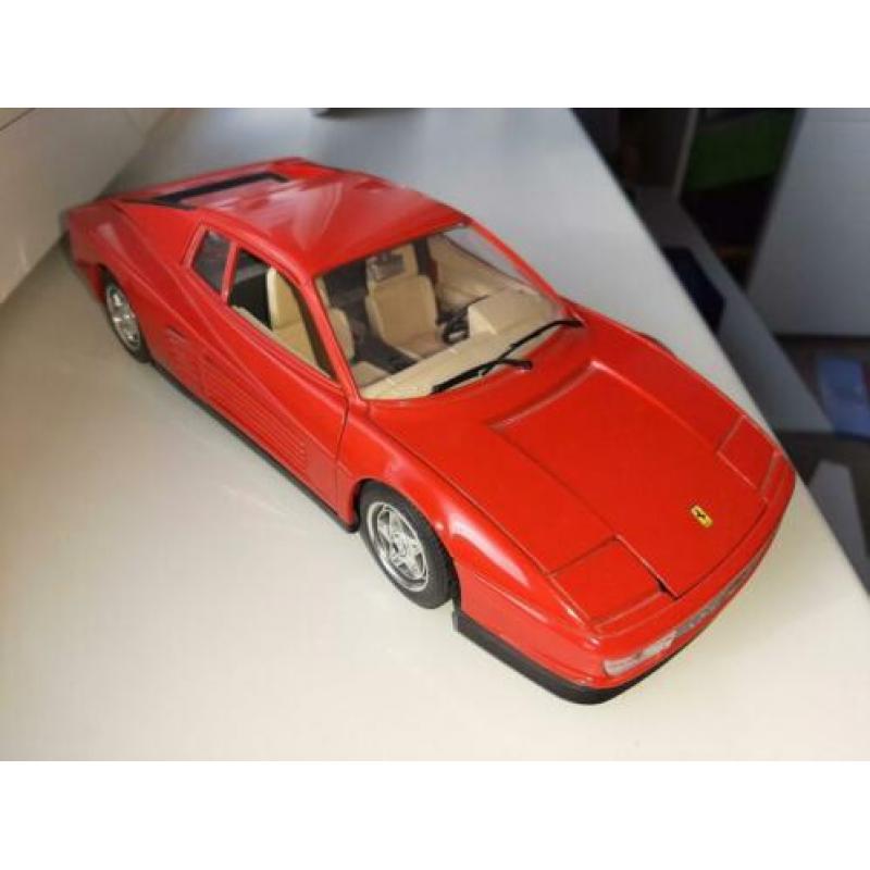 Ferrari auto burago bburago Testarossa 1984 1:18