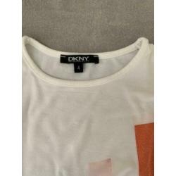 DKNY shirtje New York City lange mouw (mt 4 jaar)