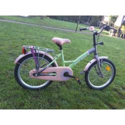 Mooie meisjesfiets