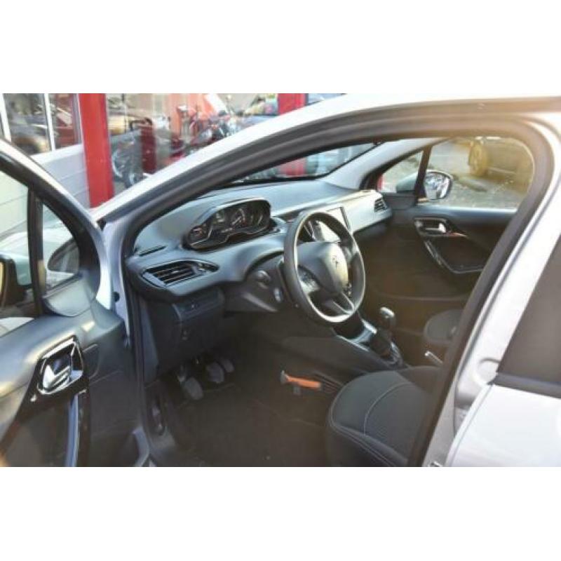 Peugeot 208 1.2 PureTech Blue Lease