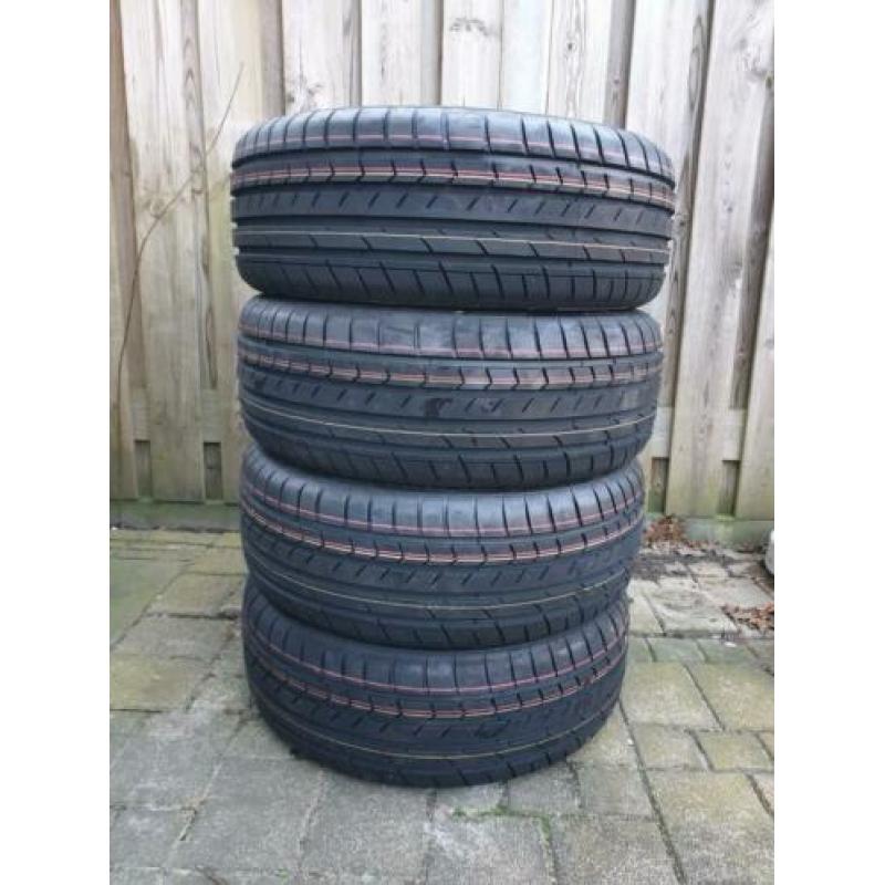 Goldline zomerbanden 215 55 16