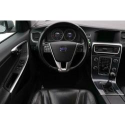Volvo V60 1.6 T3 Ocean Race | 2e eigenaar | Leder | Navigati