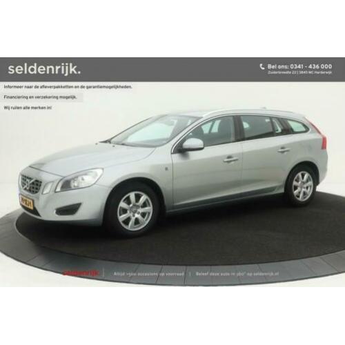 Volvo V60 1.6 T3 Ocean Race | 2e eigenaar | Leder | Navigati