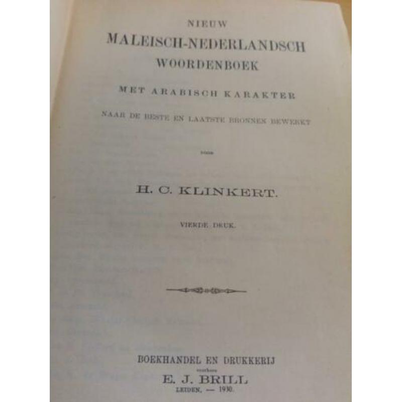 Klinkert: Nieuw Maleisch-Nederlandsch (arabische karakters)