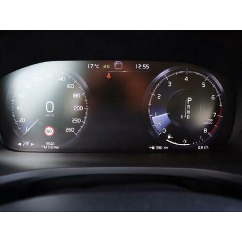 VOLVO V60 T4 190pk Automaat Momentum Pro / Intellisafe / Par