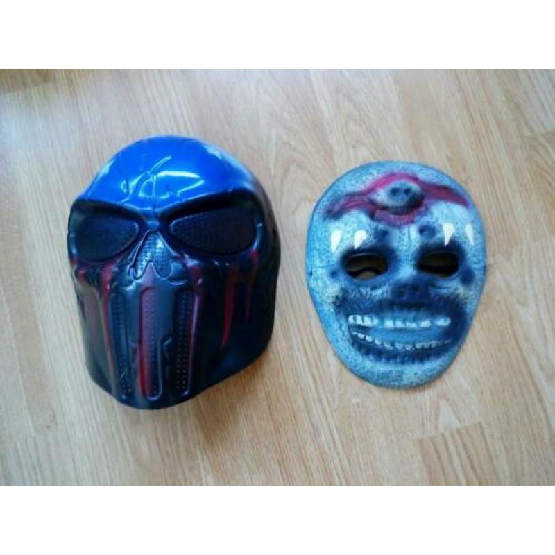 Diverse maskers en verkleedspullen