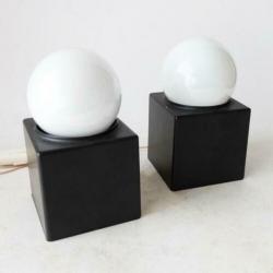 2 vintage metalen Philips Cube lampen met grote witte bol.