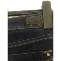 Esprit 38/40