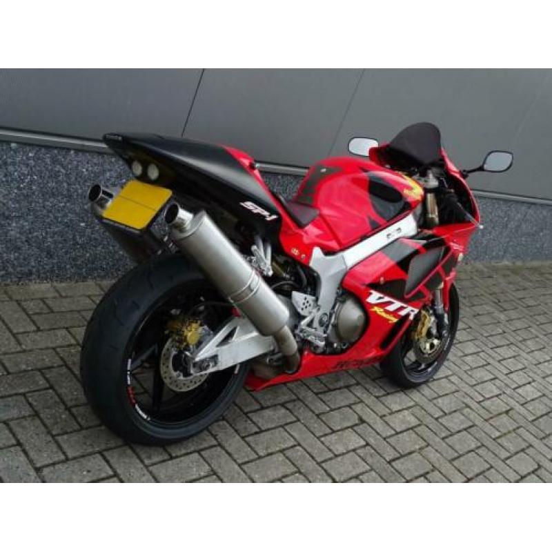 Honda VTR 1000 SP1 (bj 2002)