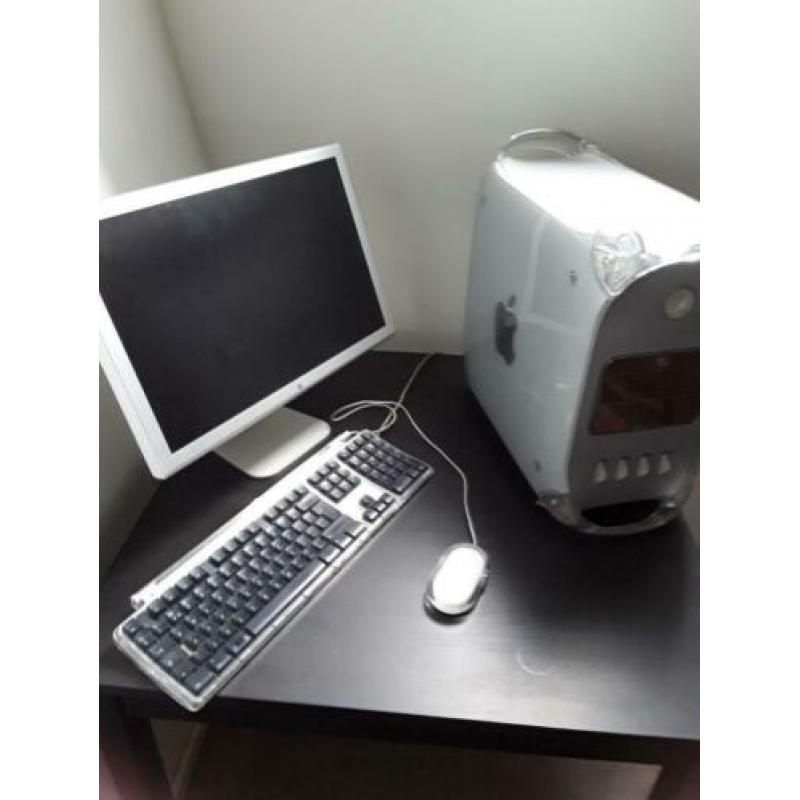 Apple 4G computer in zeer goede staat.met 19" beelscherm