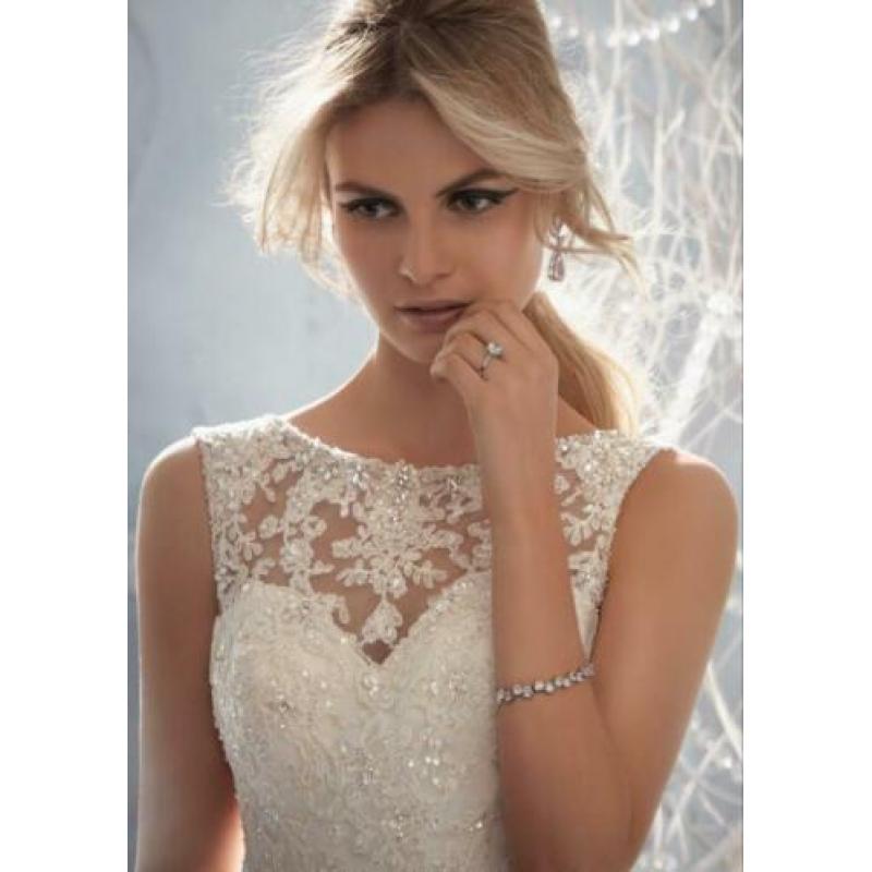 Trouwjurk kant hoge halslijn mori lee 38/40 40/42