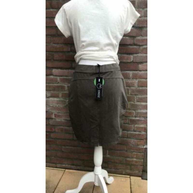 Zoso groen ?? army legergroene rok maat M/38. nieuw