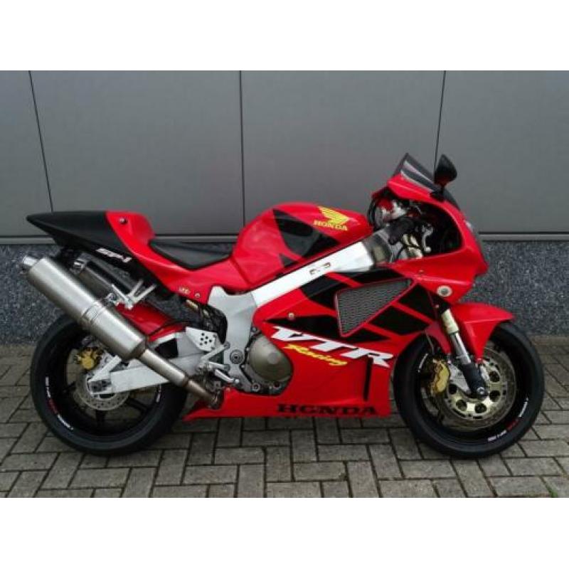 Honda VTR 1000 SP1 (bj 2002)