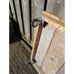 Salontafel steigerhout. MOET WEG