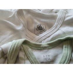 Stapel z.g.a.n. rompers maat 50/56