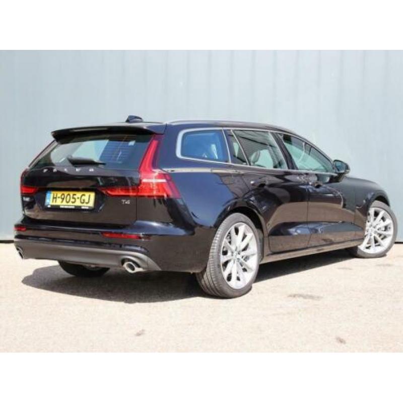 VOLVO V60 T4 190pk Automaat Momentum Pro / Intellisafe / Par