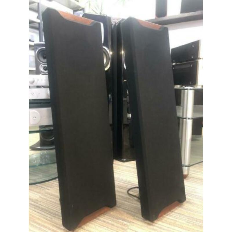 Sequence model 30 luidspeakerset!