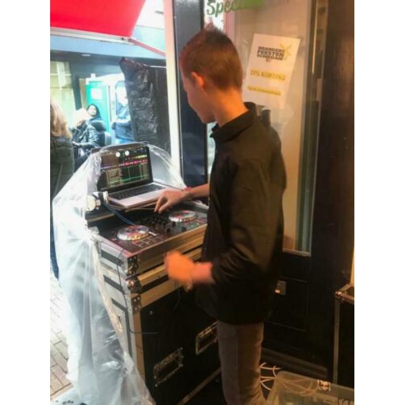 Dj milan hier te boeken!(draait techno bunker)!