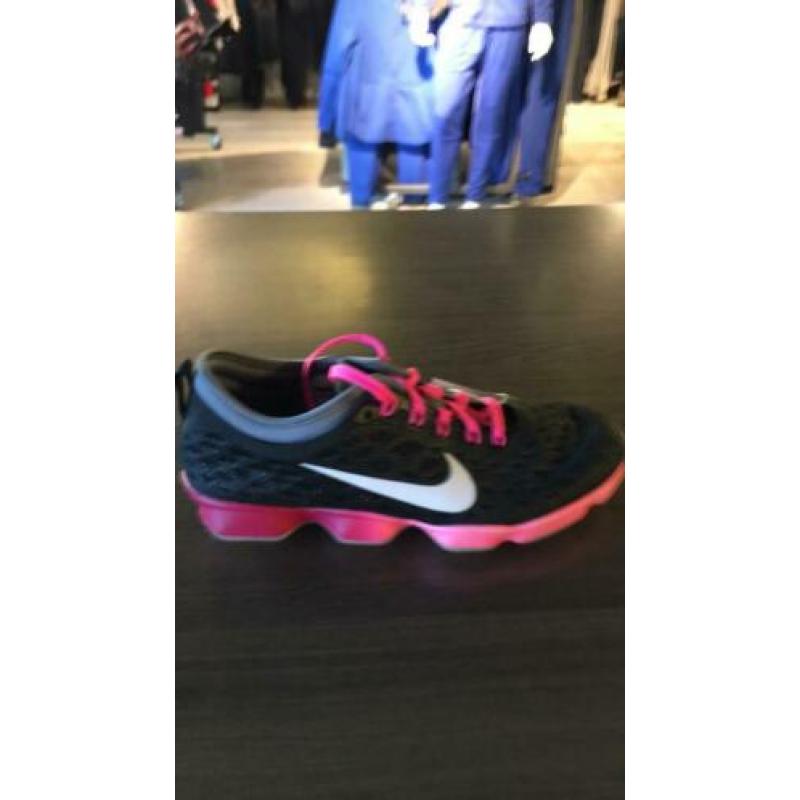 NIKE ZOOM FIT AGILITY MAAT 38 nu €39 incl verzenden