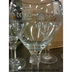 Leffe glazen met mooie voet 33cl (a26)49