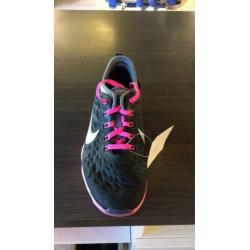 NIKE ZOOM FIT AGILITY MAAT 38 nu €39 incl verzenden