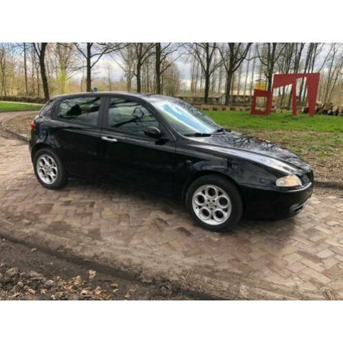 Alfa Romeo Alfa-147 1.6 T.spark 16V 88KW 5DR 2003 Zwart