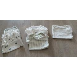 Stapel z.g.a.n. rompers maat 50/56