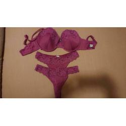 Mooie Lingeriesetjes en Luxe Slaapsets